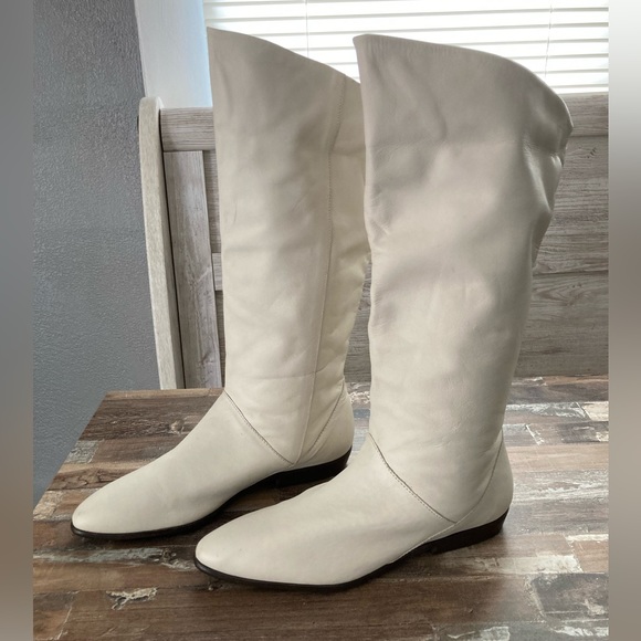Leather cream boots - Picture 2 of 6
